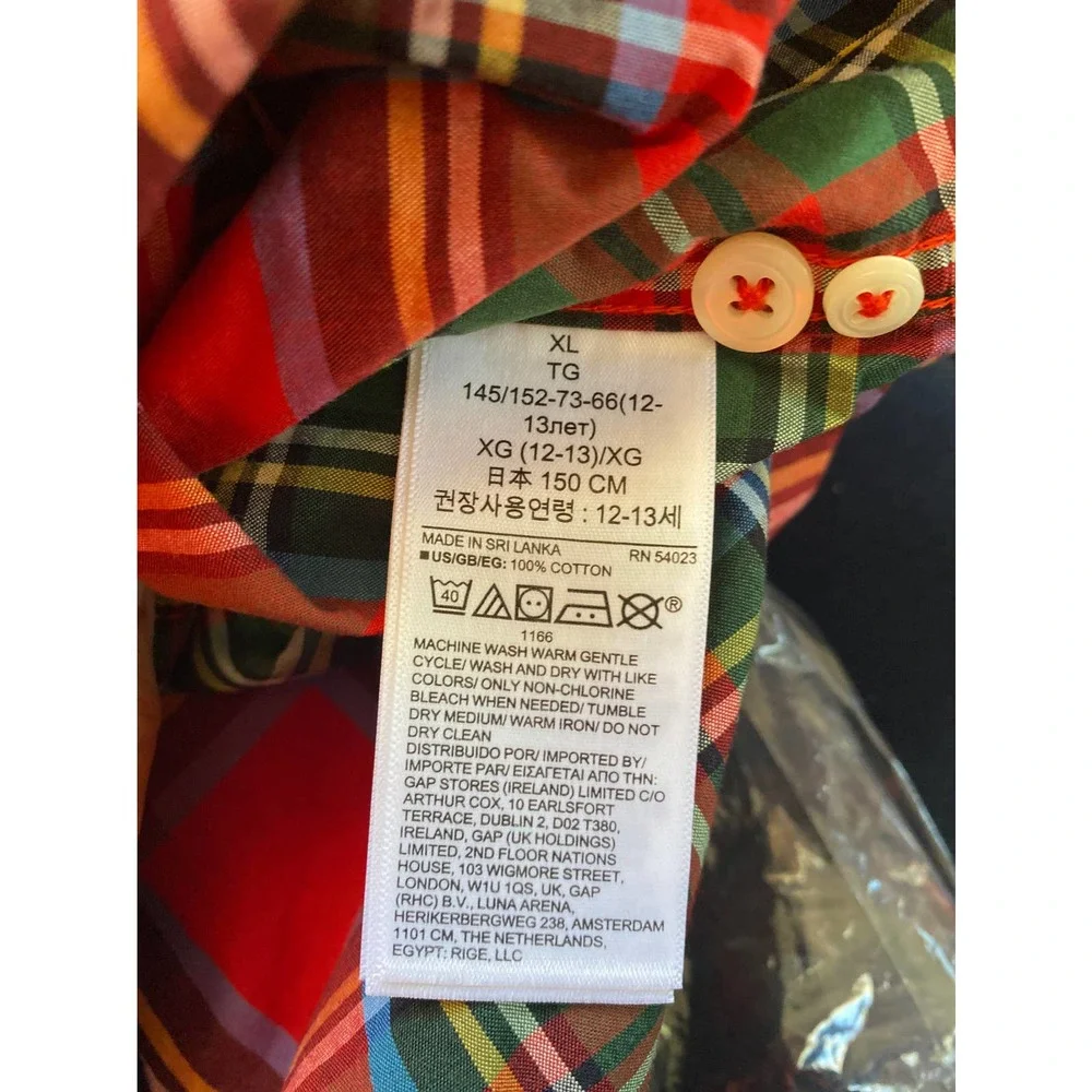 NWT Gap GapKids Plaid Holiday Tartan Plaid Poplin Button-Up Shirt (Size XL/ 12)
